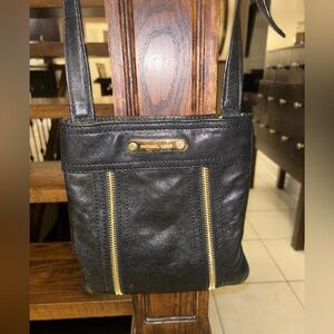 Crossbody Michael Khors black purse